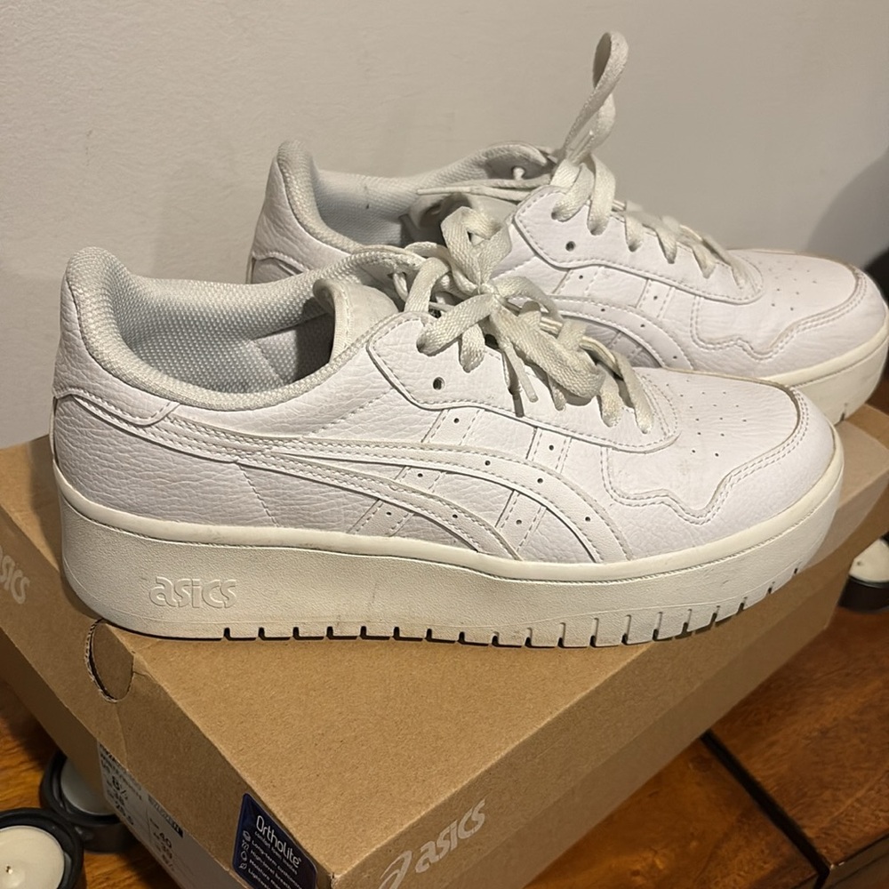 ASICS Japan S PF White/White Low-Top Sneaker Size 8.5